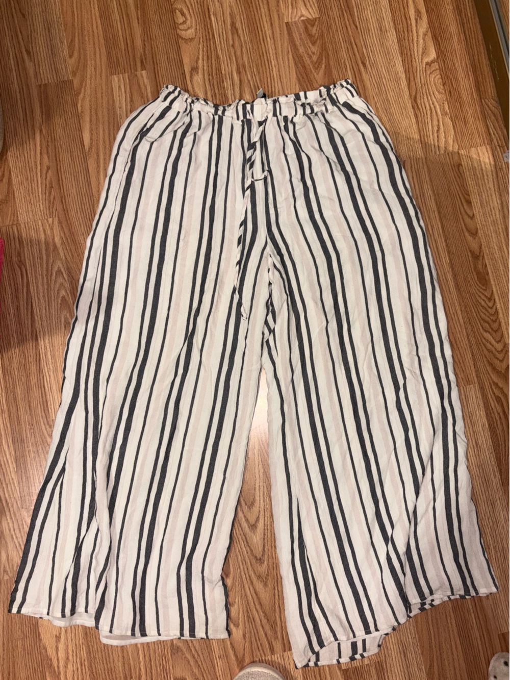 American Eagle beach pants